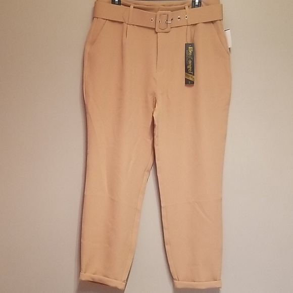 Tan belted dress pants - Picture 3 of 7